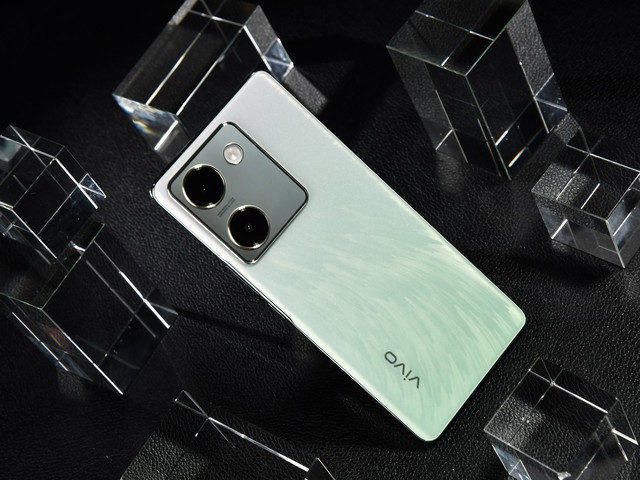 买千元机，用不了四年怎么能算性价比？vivo Y100耐久性解析